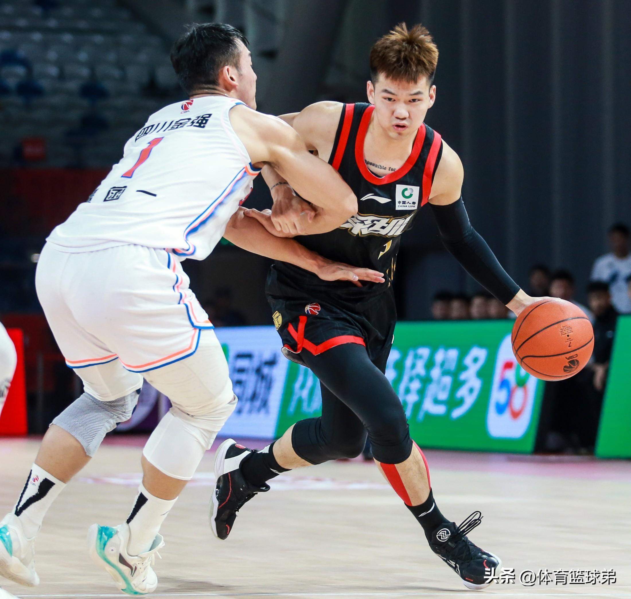 中超关键时刻再迎强敌,山东男篮复出首秀,主帅态度:话题不断,控场能力受关注的简单介绍 中超关键时刻再迎强敌,山东男篮复出首秀,主帅态度:话题不断,控场能力受关注的简单介绍