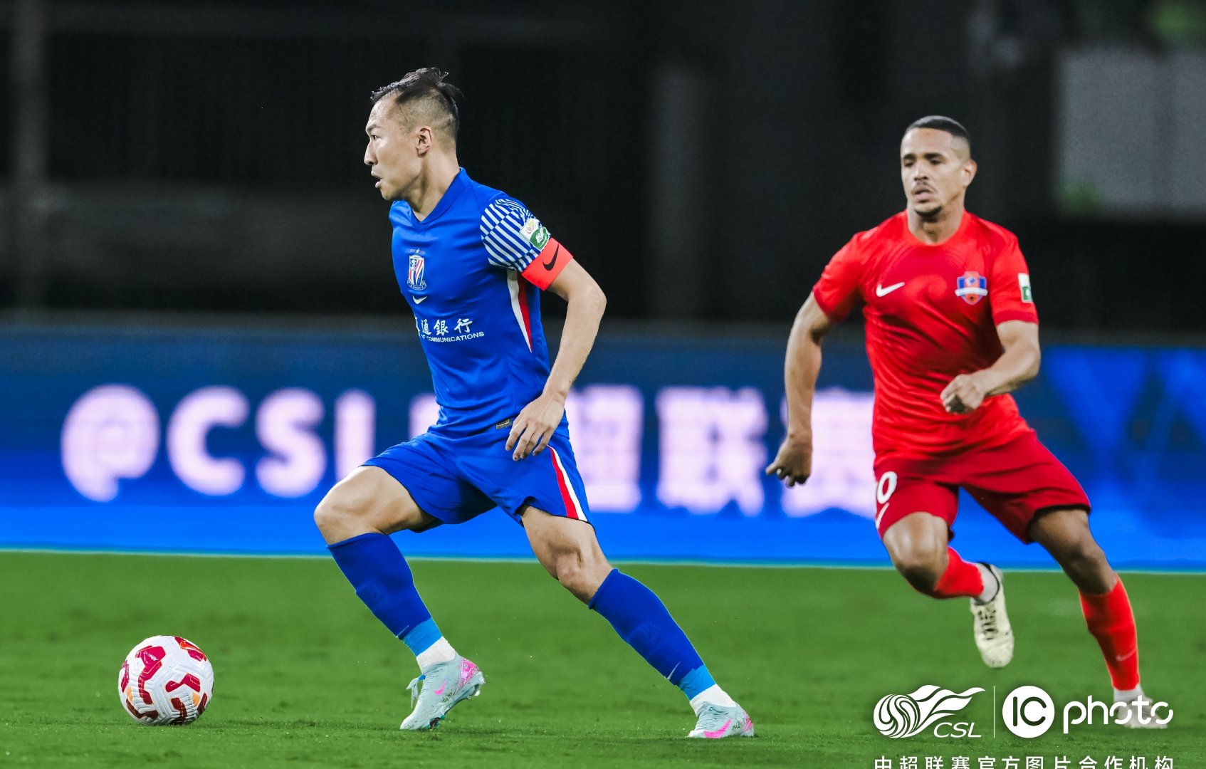 今晨意大利杯传出新动向,费耶诺德豪取连胜,管理层表态——质疑声仍在,球队文化再被提及的简单介绍 今晨意大利杯传出新动向,费耶诺德豪取连胜,管理层表态——质疑声仍在,球队文化再被提及的简单介绍