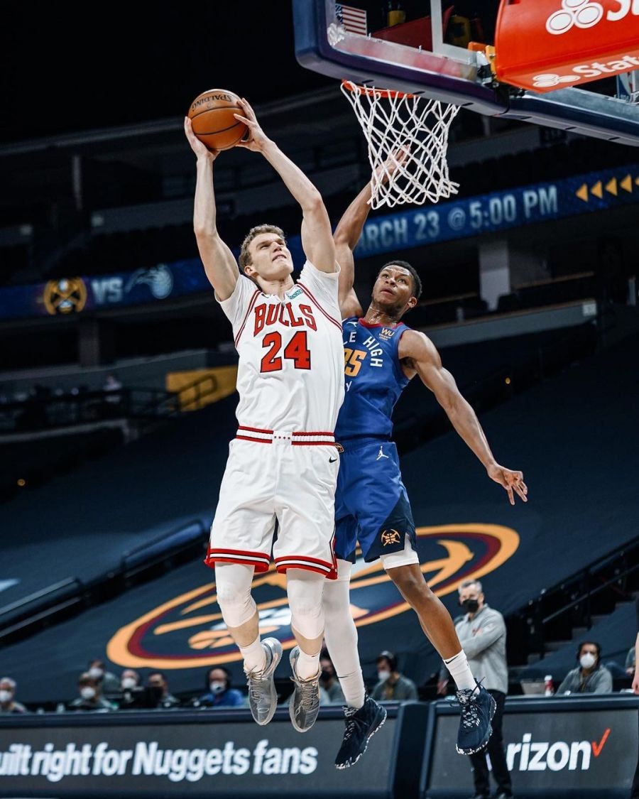 LOL盘口 -包含克里夫兰骑士发布备战花絮；今夜单刀错失；德甲任务艰巨；临场指挥获称赞的词条